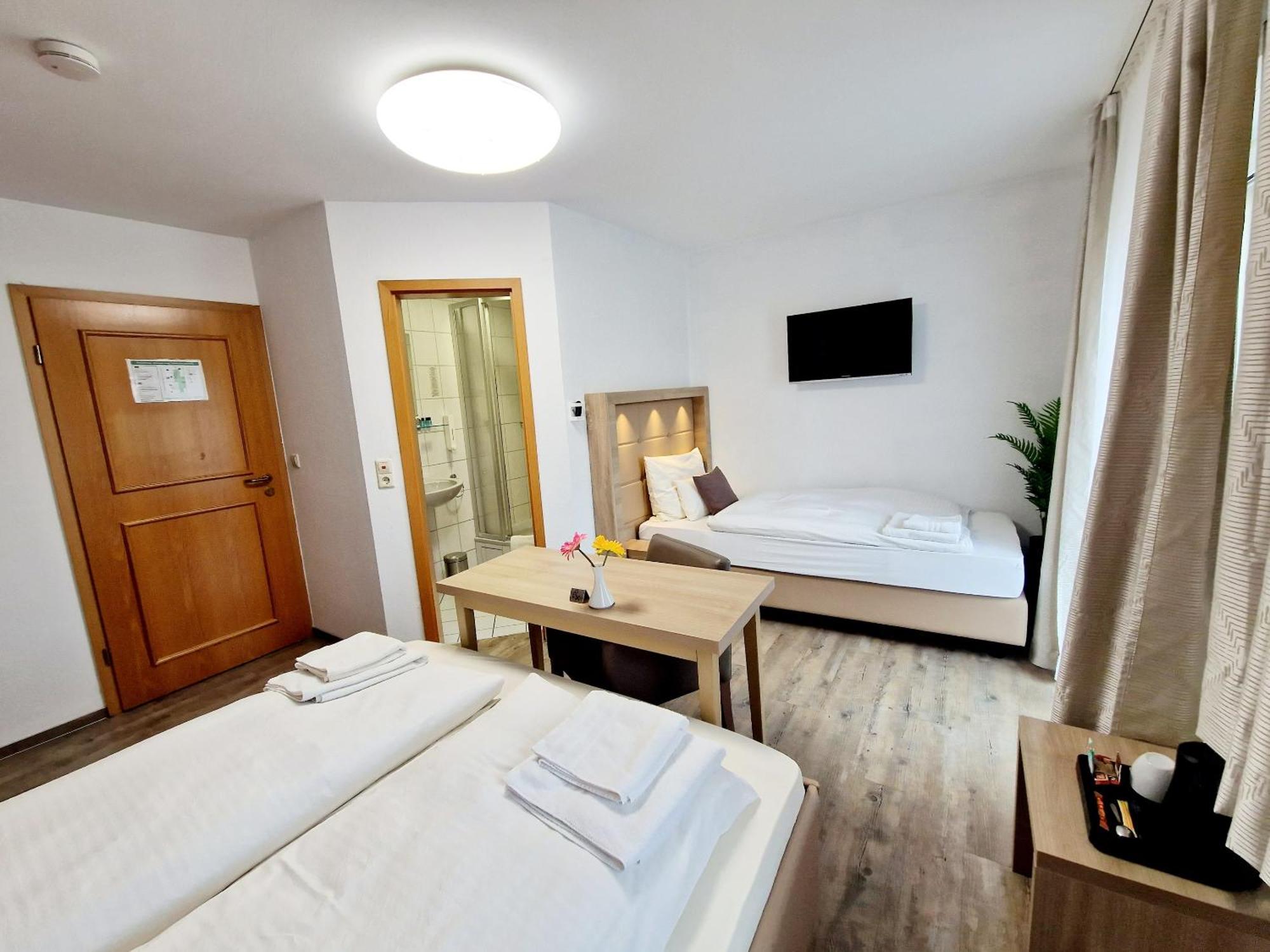 Hotel Rheintal Капел-Графенхаузен Стая снимка